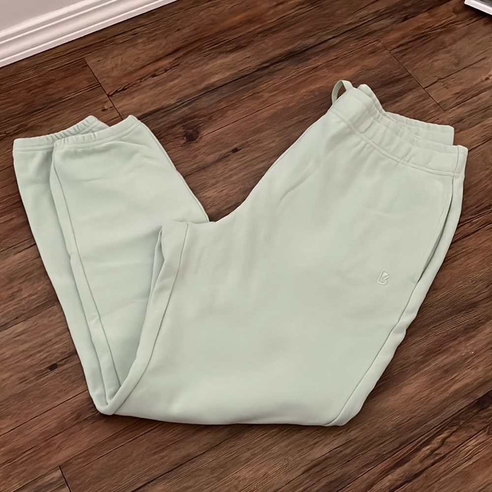 NWOT Buffbunny joggers